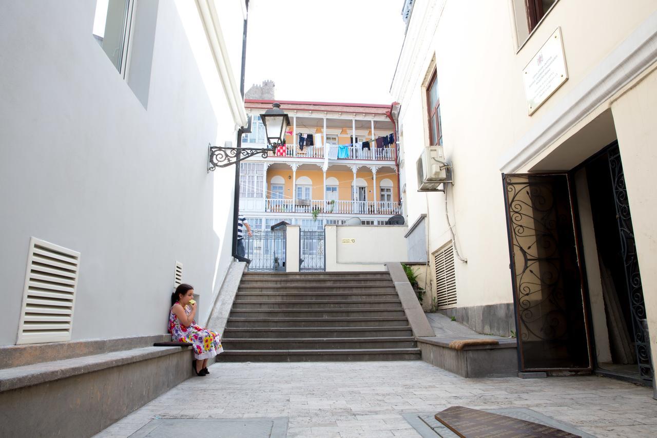 Meidan Suites Tbilisi ภายนอก รูปภาพ