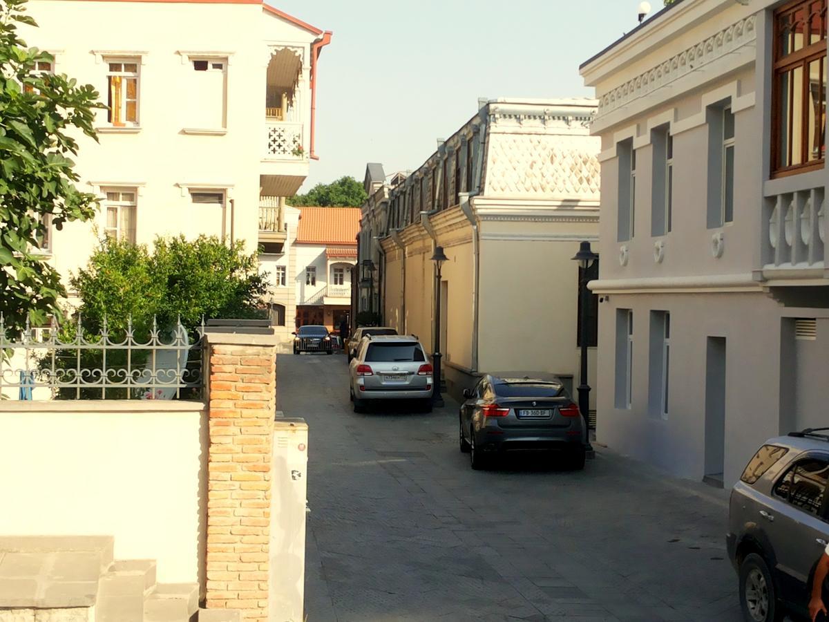 Meidan Suites Tbilisi ภายนอก รูปภาพ