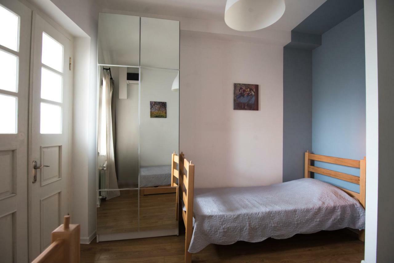 Meidan Suites Tbilisi ภายนอก รูปภาพ